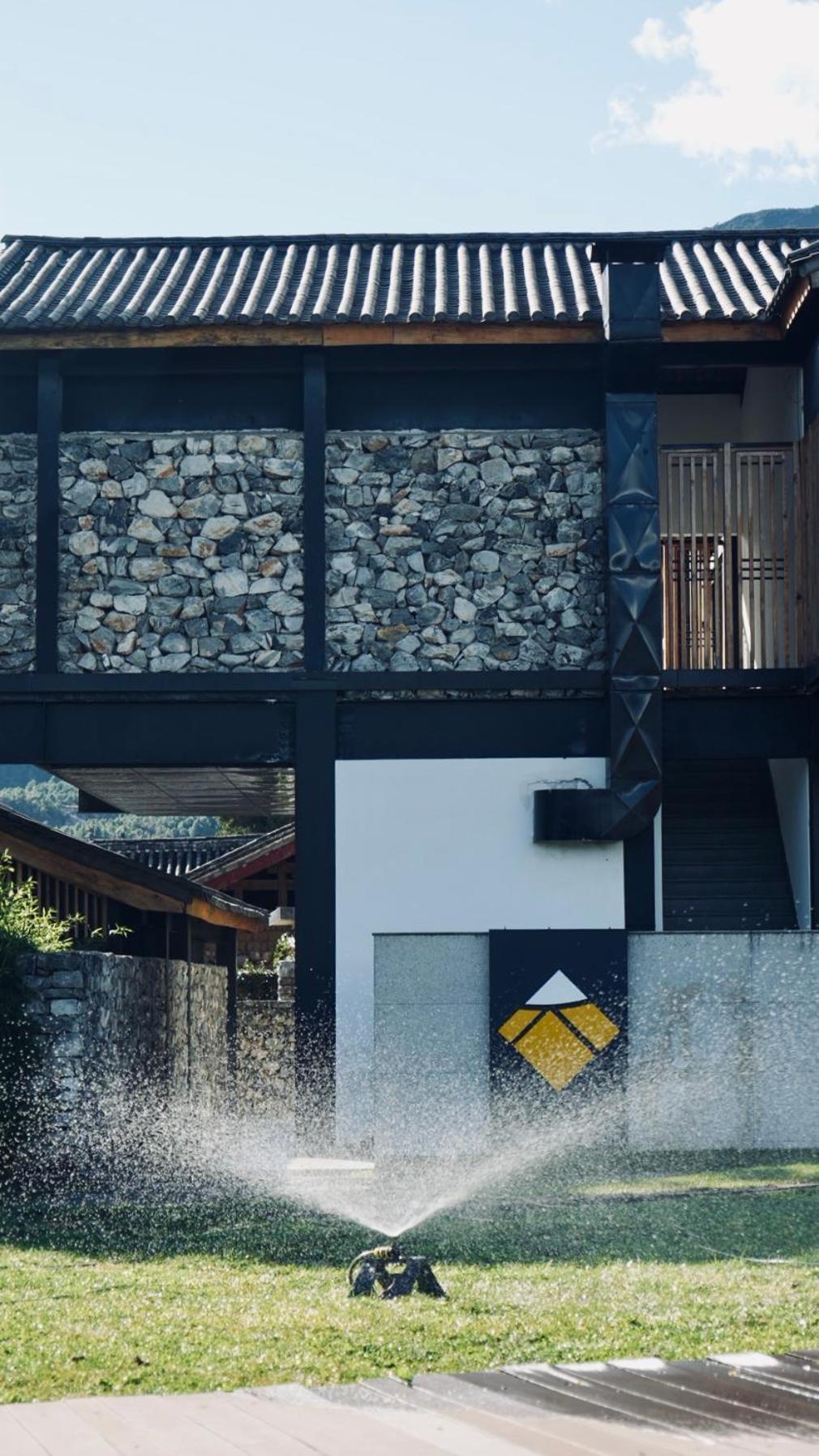 The Rock Hotel Lijiang  Exterior photo